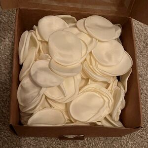 Ivory silk rose petals